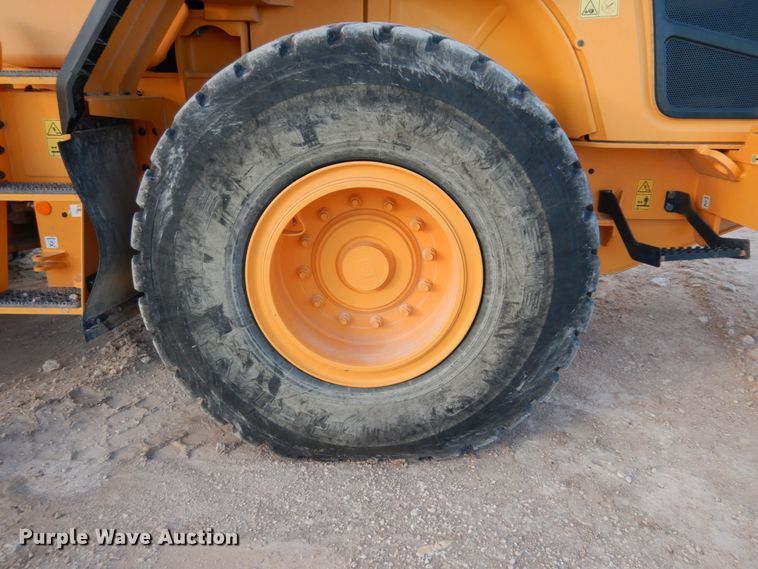 image for item DC2107 2018 Hyundai  HL940XT wheel loader