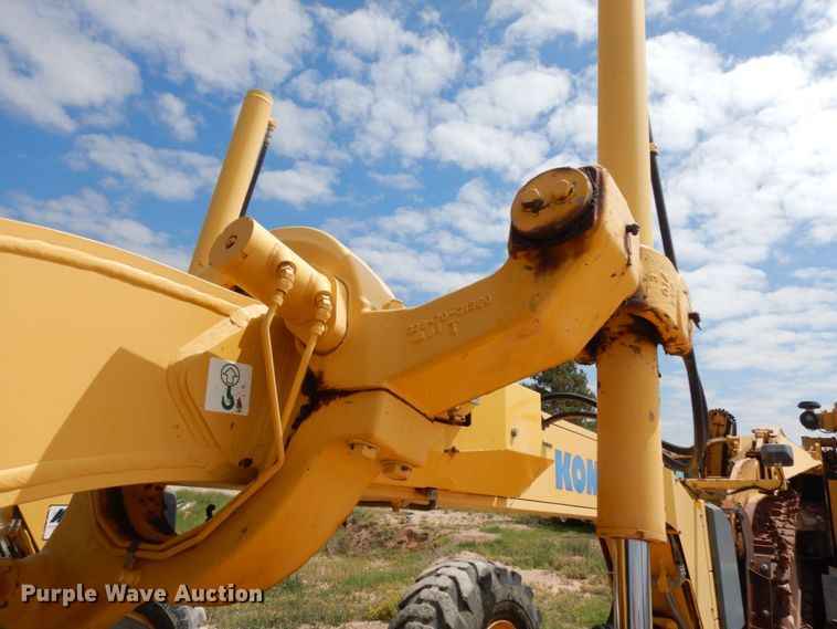 image for item DC2110 2008 Komatsu GD655  motor grader