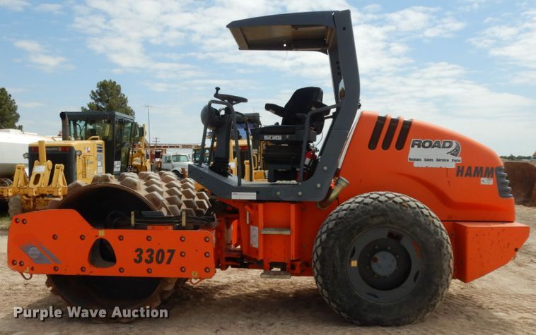 image for item DC2111 2011 Hamm 3307  single drum vibratory roller