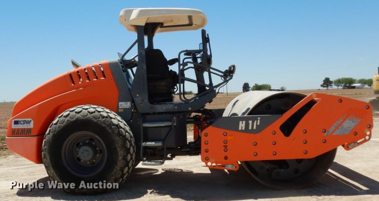 image for item DC2112 2014 Hamm H11I  single drum vibratory roller