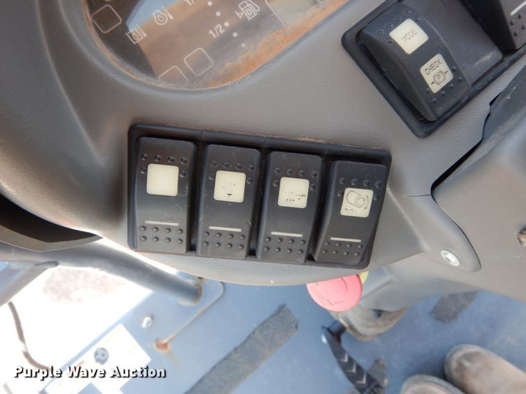 image for item DC2112 2014 Hamm H11I  single drum vibratory roller