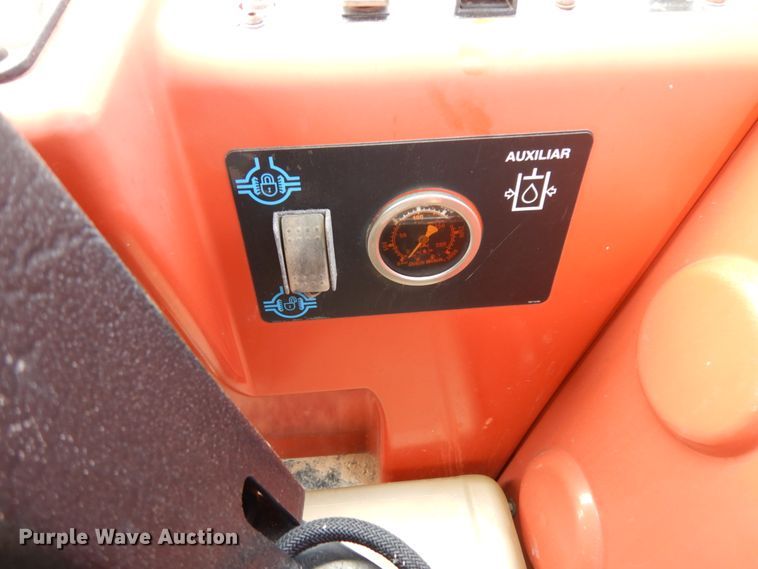 image for item DC2113 2008 Ditch Witch RT95  rock saw