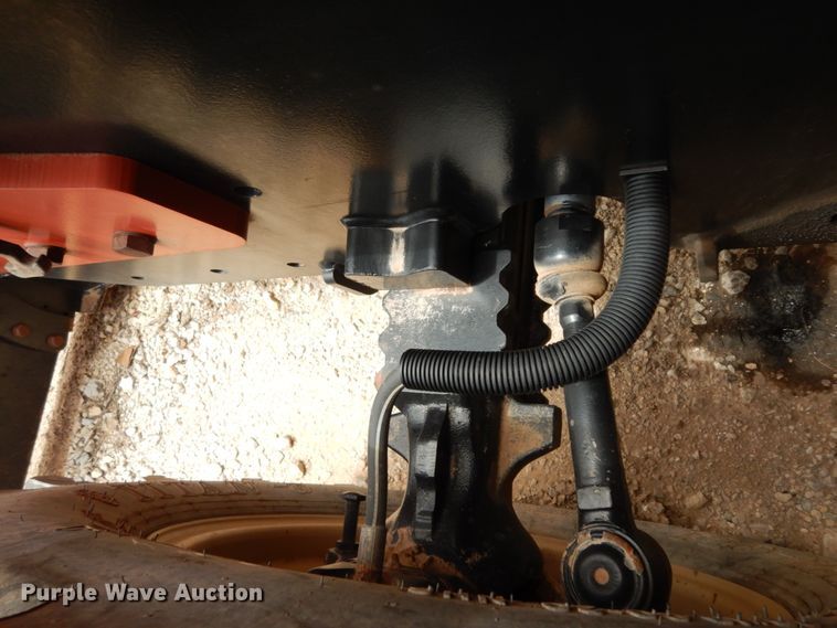 image for item DC2113 2008 Ditch Witch RT95  rock saw