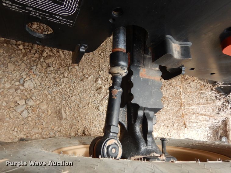 image for item DC2113 2008 Ditch Witch RT95  rock saw