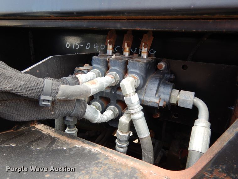 image for item DC2113 2008 Ditch Witch RT95  rock saw