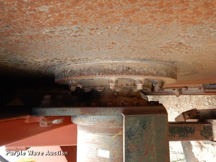 image for item DC2113 2008 Ditch Witch RT95  rock saw