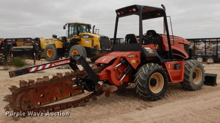 image for item DC2114 2014 Ditch Witch RT120  trencher