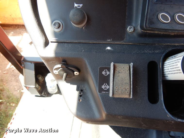 image for item DC2114 2014 Ditch Witch RT120  trencher