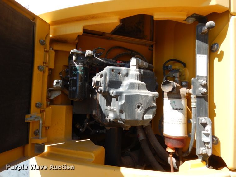 image for item DC2115 2012 Komatsu PC228USLC-8  excavator
