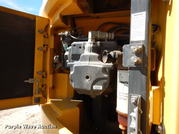 image for item DC2115 2012 Komatsu PC228USLC-8  excavator