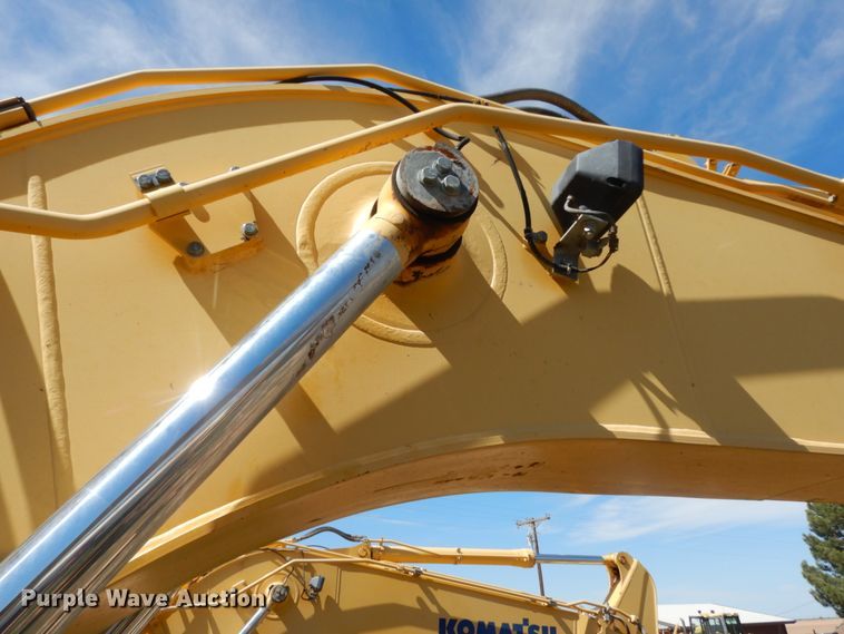 image for item DC2115 2012 Komatsu PC228USLC-8  excavator