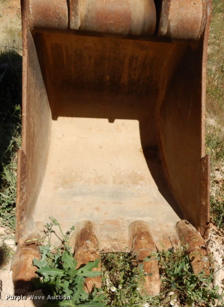 image for item DC2115 2012 Komatsu PC228USLC-8  excavator