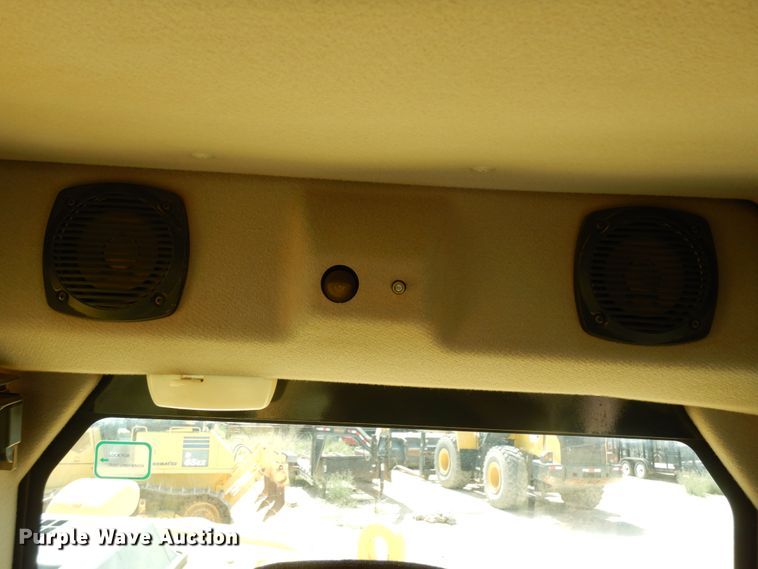 image for item DC2116 2014 Komatsu PC228USLC-8  excavator