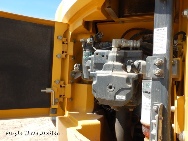 image for item DC2116 2014 Komatsu PC228USLC-8  excavator