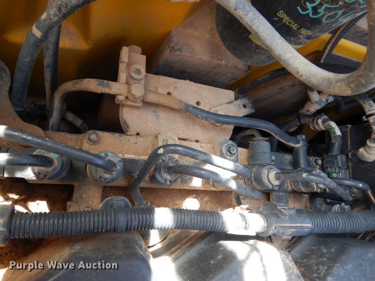 image for item DC2116 2014 Komatsu PC228USLC-8  excavator