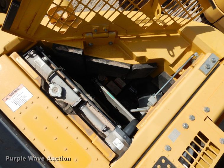 image for item DC2116 2014 Komatsu PC228USLC-8  excavator