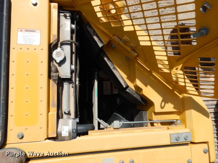 image for item DC2116 2014 Komatsu PC228USLC-8  excavator