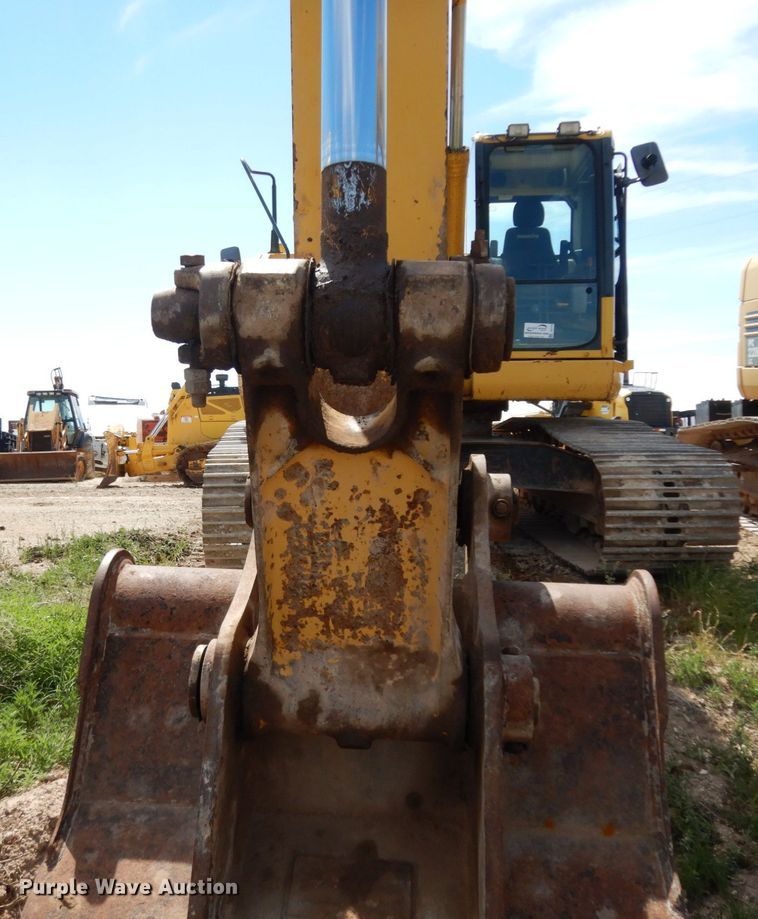 image for item DC2116 2014 Komatsu PC228USLC-8  excavator
