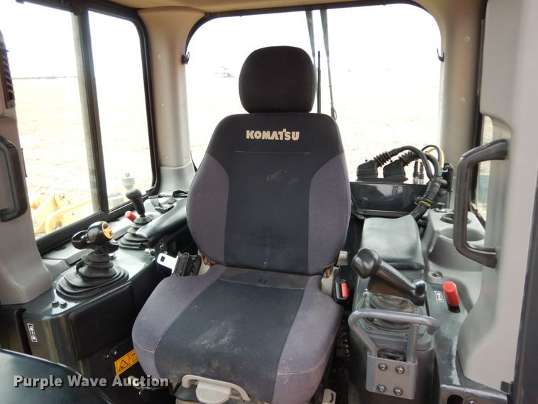 image for item DC2118 2014 Komatsu D65EX-17  dozer