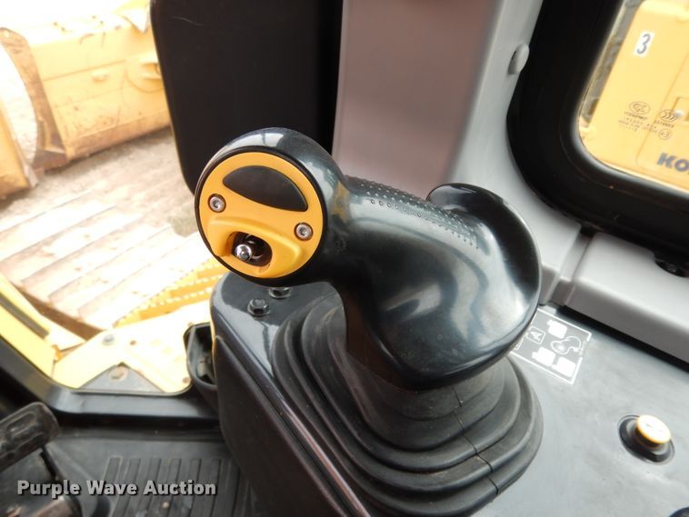 image for item DC2118 2014 Komatsu D65EX-17  dozer