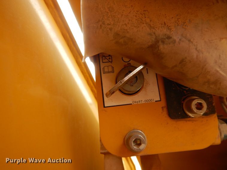 image for item DC2118 2014 Komatsu D65EX-17  dozer