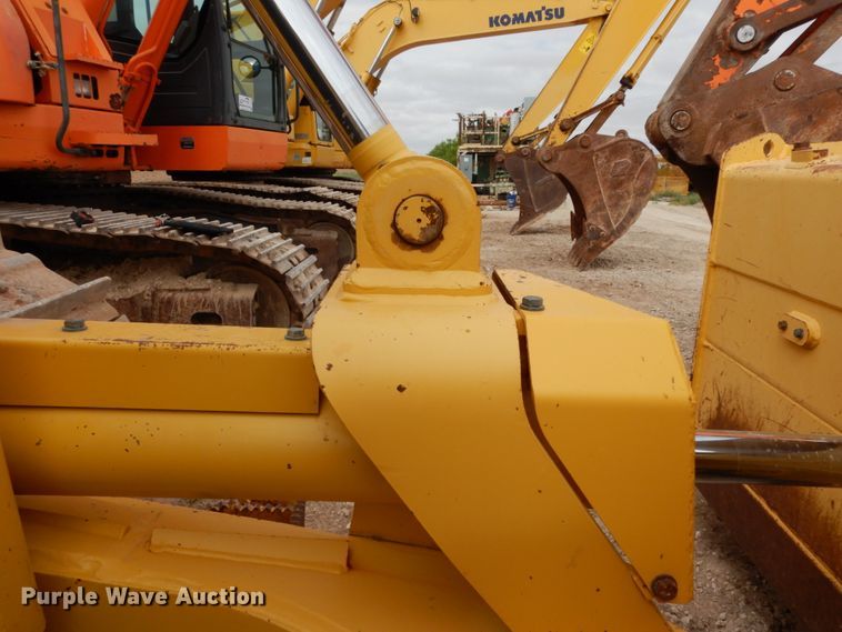 image for item DC2118 2014 Komatsu D65EX-17  dozer