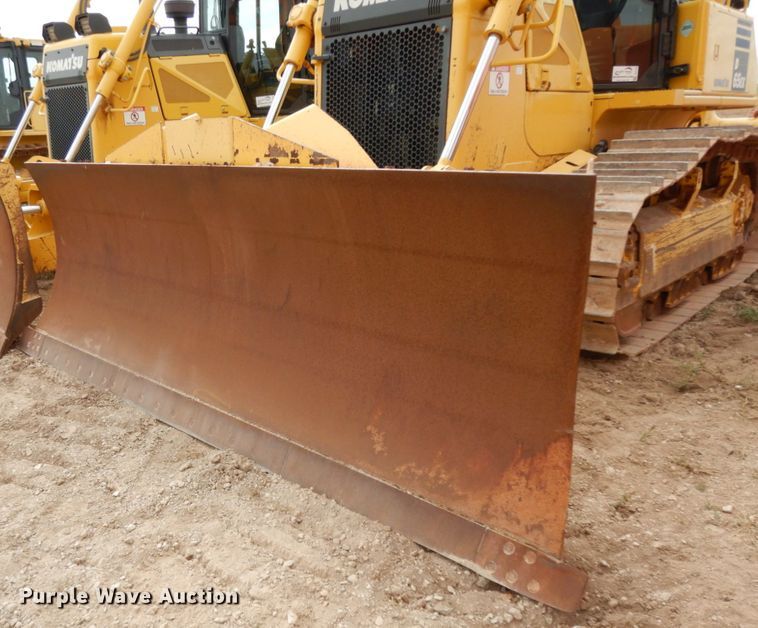 image for item DC2118 2014 Komatsu D65EX-17  dozer