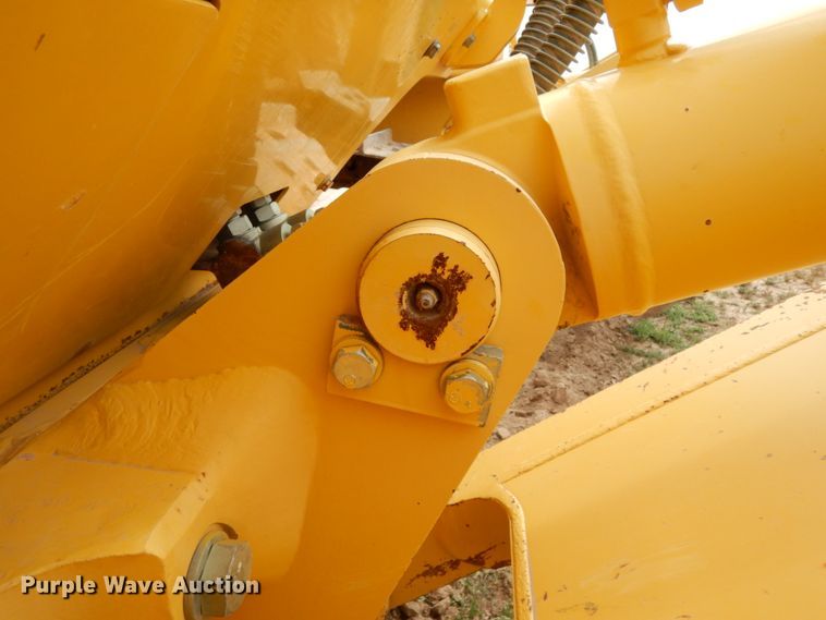 image for item DC2118 2014 Komatsu D65EX-17  dozer
