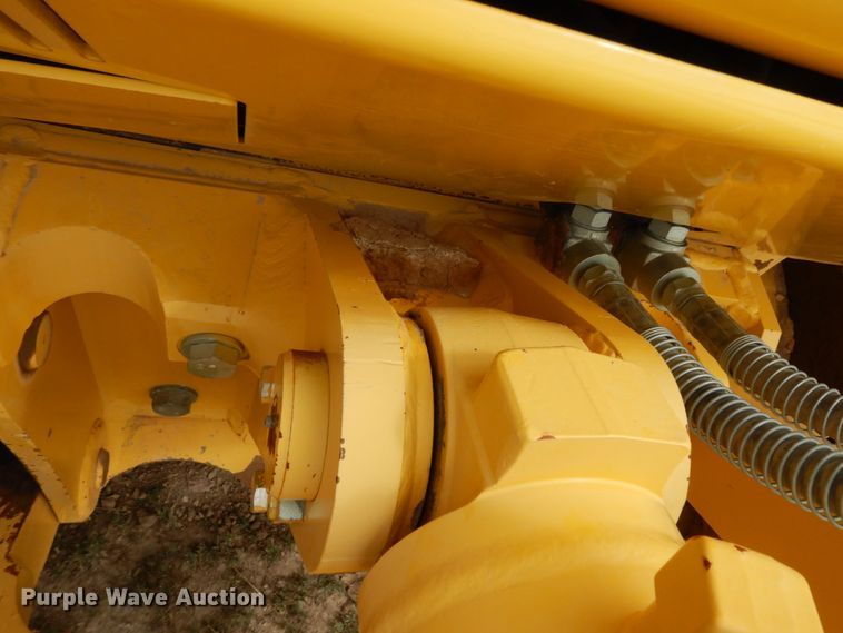 image for item DC2118 2014 Komatsu D65EX-17  dozer