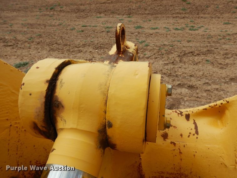 image for item DC2118 2014 Komatsu D65EX-17  dozer