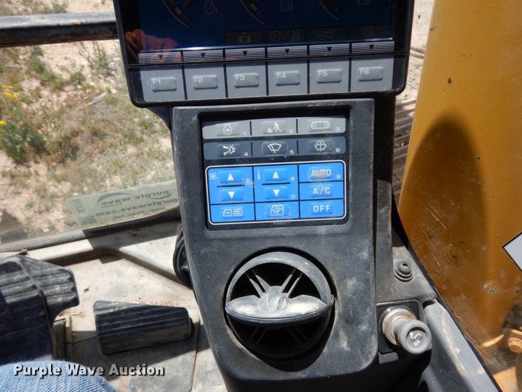 image for item DC2119 2014 Komatsu PC228USLC-8  excavator