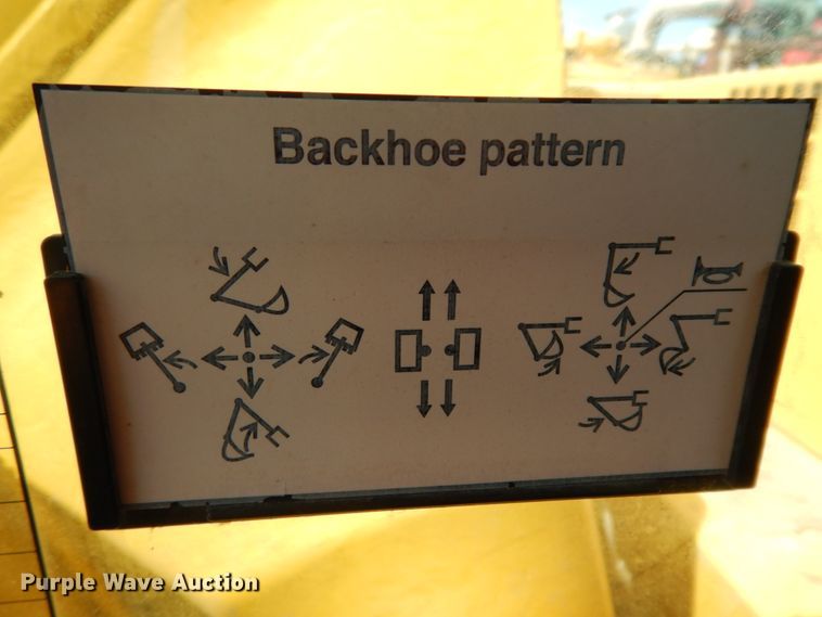 image for item DC2119 2014 Komatsu PC228USLC-8  excavator