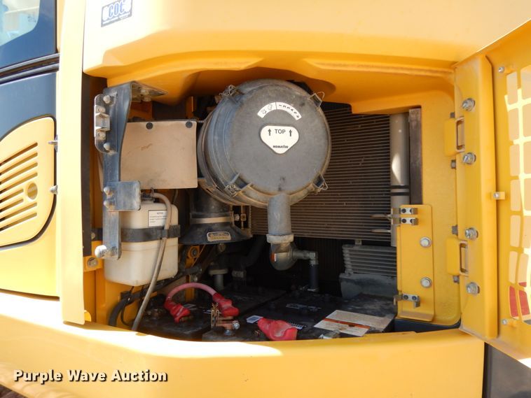 image for item DC2119 2014 Komatsu PC228USLC-8  excavator