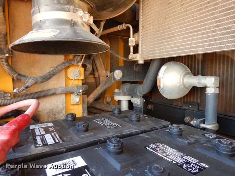 image for item DC2119 2014 Komatsu PC228USLC-8  excavator