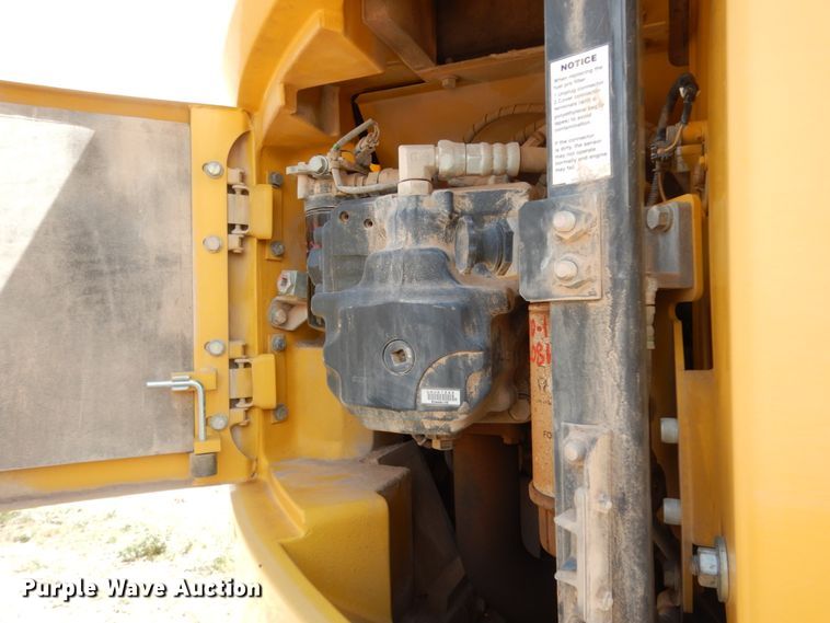 image for item DC2119 2014 Komatsu PC228USLC-8  excavator