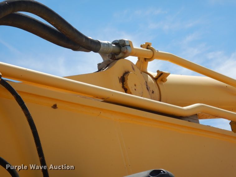 image for item DC2119 2014 Komatsu PC228USLC-8  excavator