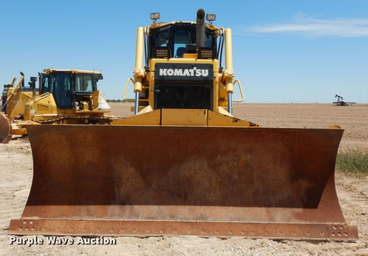 image for item DC2122 2015 Komatsu D65EX-17  dozer