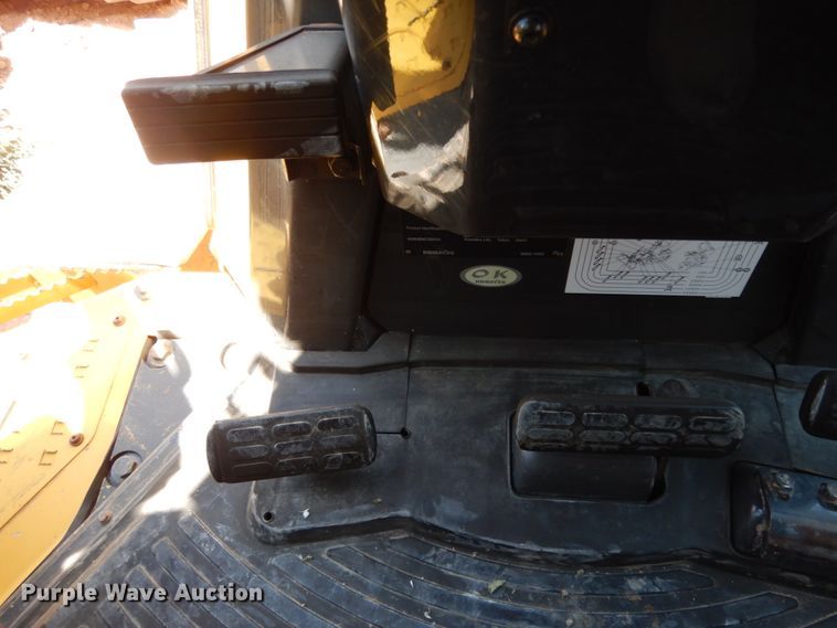 image for item DC2122 2015 Komatsu D65EX-17  dozer