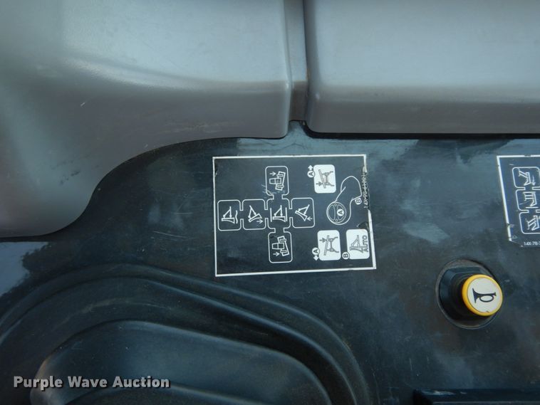 image for item DC2122 2015 Komatsu D65EX-17  dozer