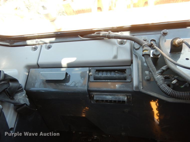 image for item DC2122 2015 Komatsu D65EX-17  dozer