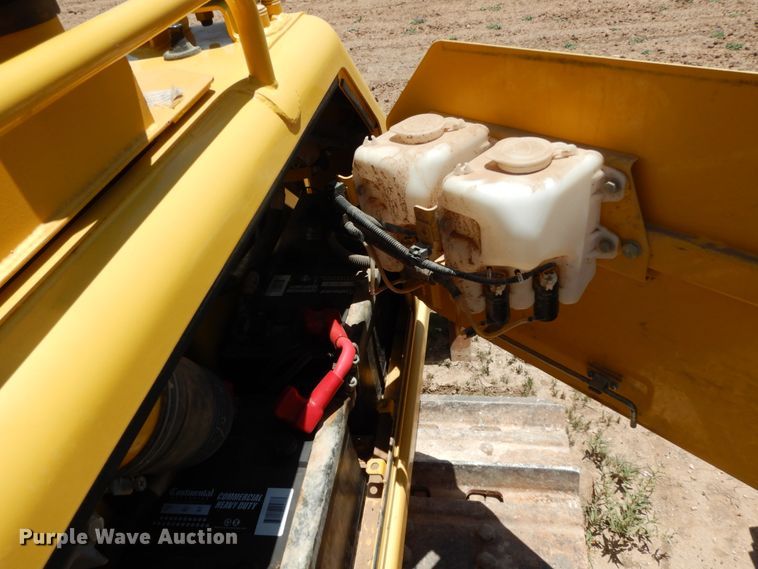 image for item DC2122 2015 Komatsu D65EX-17  dozer