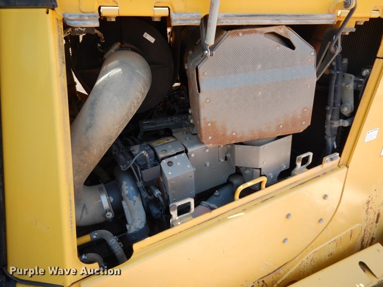 image for item DC2122 2015 Komatsu D65EX-17  dozer