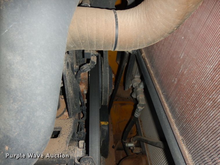 image for item DC2122 2015 Komatsu D65EX-17  dozer