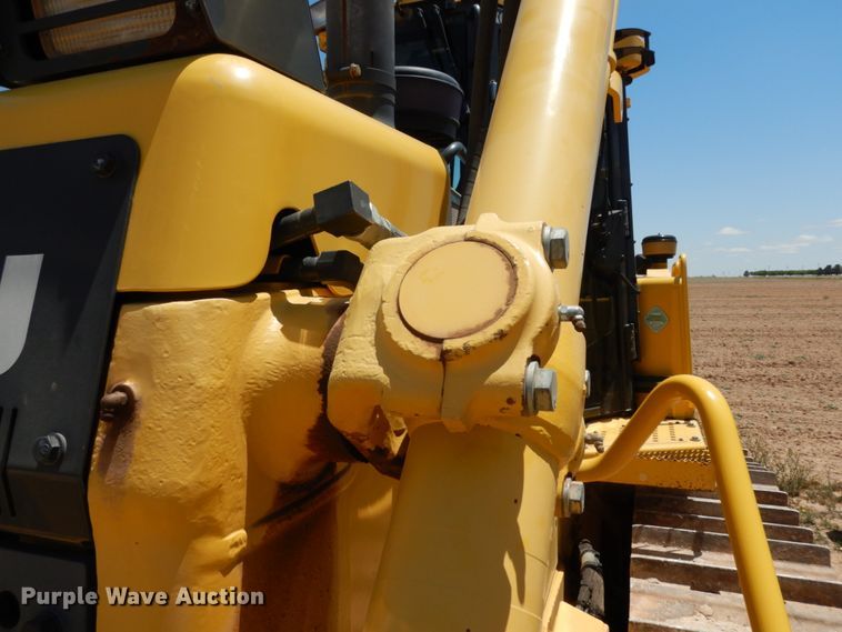 image for item DC2122 2015 Komatsu D65EX-17  dozer