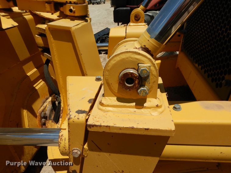 image for item DC2122 2015 Komatsu D65EX-17  dozer