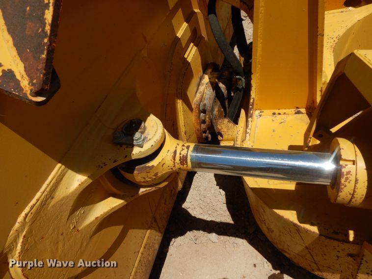 image for item DC2122 2015 Komatsu D65EX-17  dozer