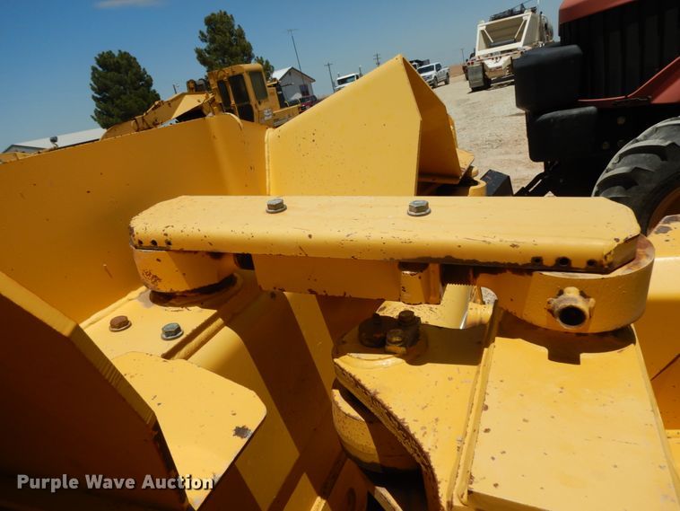 image for item DC2122 2015 Komatsu D65EX-17  dozer