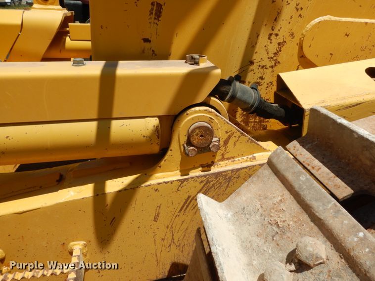 image for item DC2122 2015 Komatsu D65EX-17  dozer