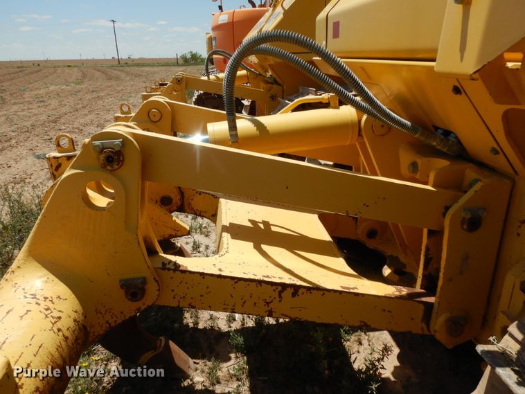 image for item DC2122 2015 Komatsu D65EX-17  dozer