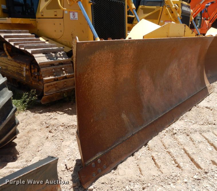 image for item DC2122 2015 Komatsu D65EX-17  dozer